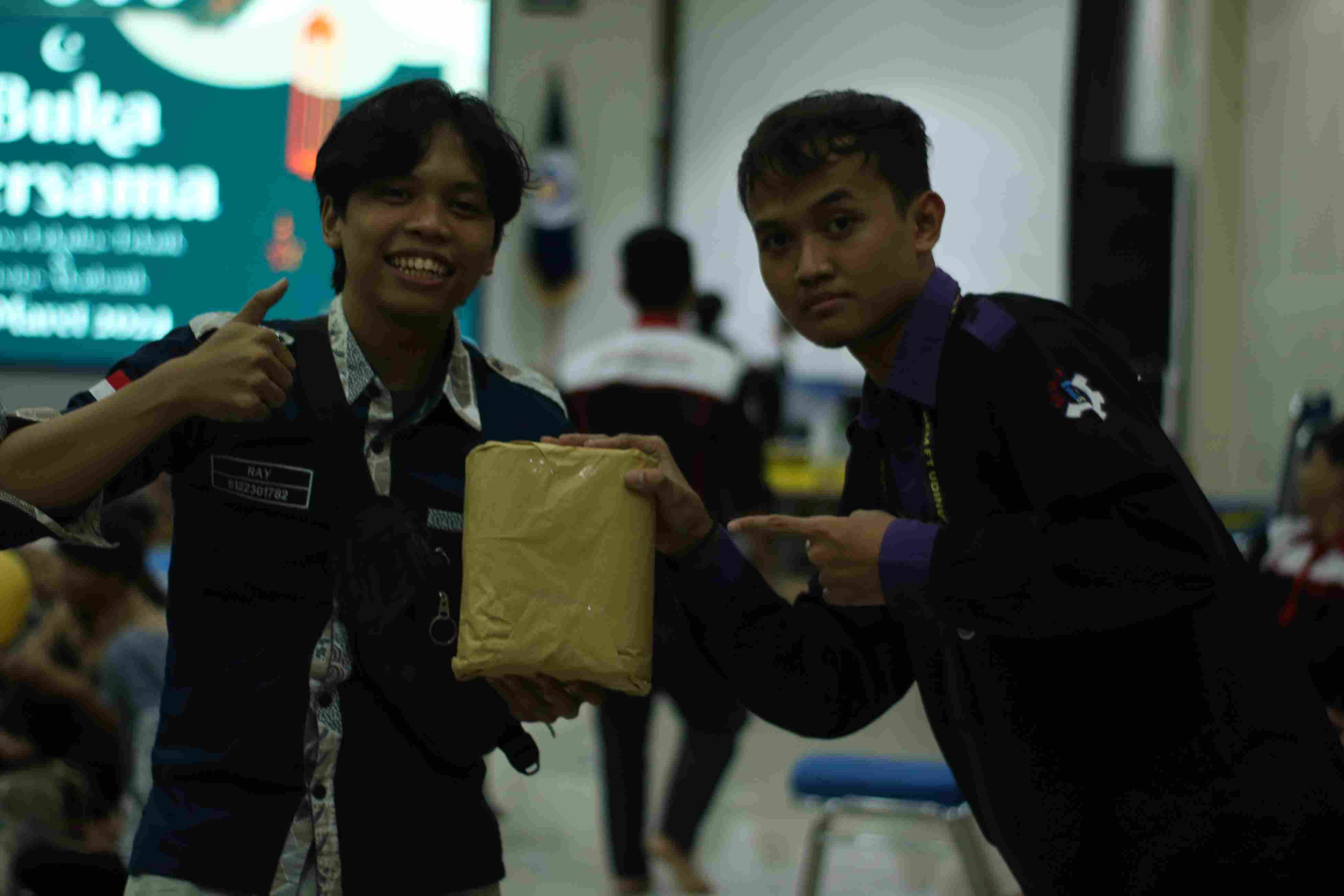 Sarasehan dan Pembagian Hadiah